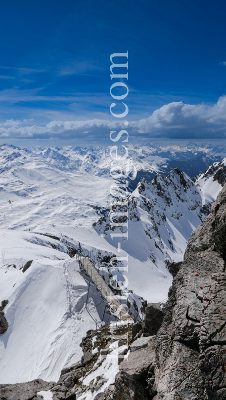 Ski Arlberg by kristen-images.com