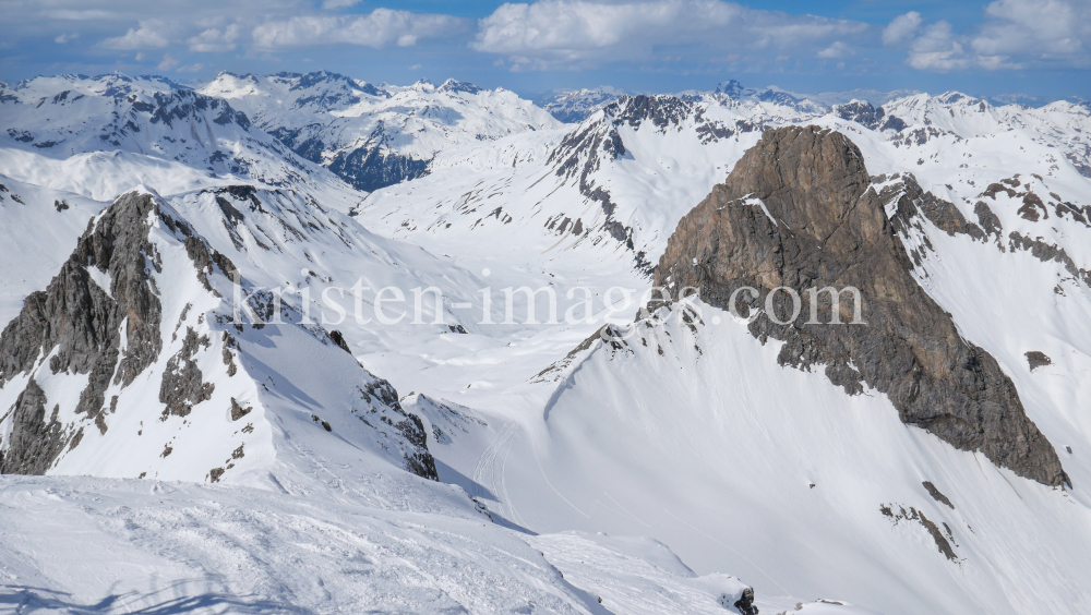 Ski Arlberg by kristen-images.com