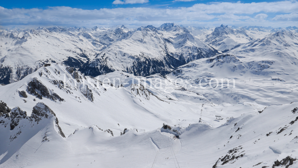 Ski Arlberg by kristen-images.com