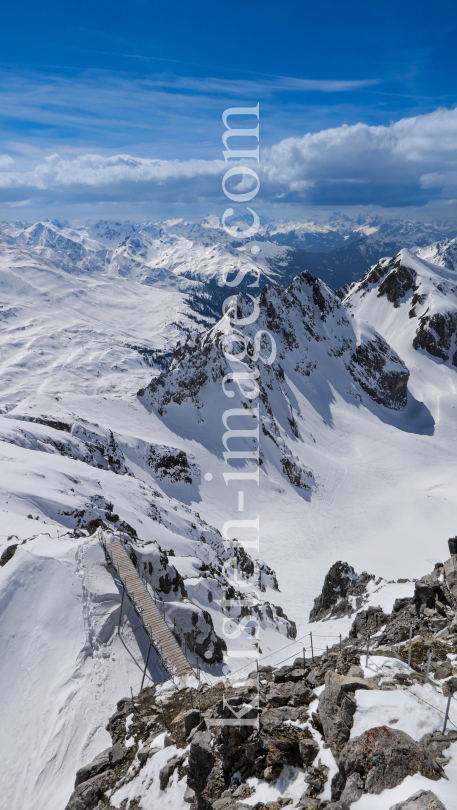 Ski Arlberg by kristen-images.com