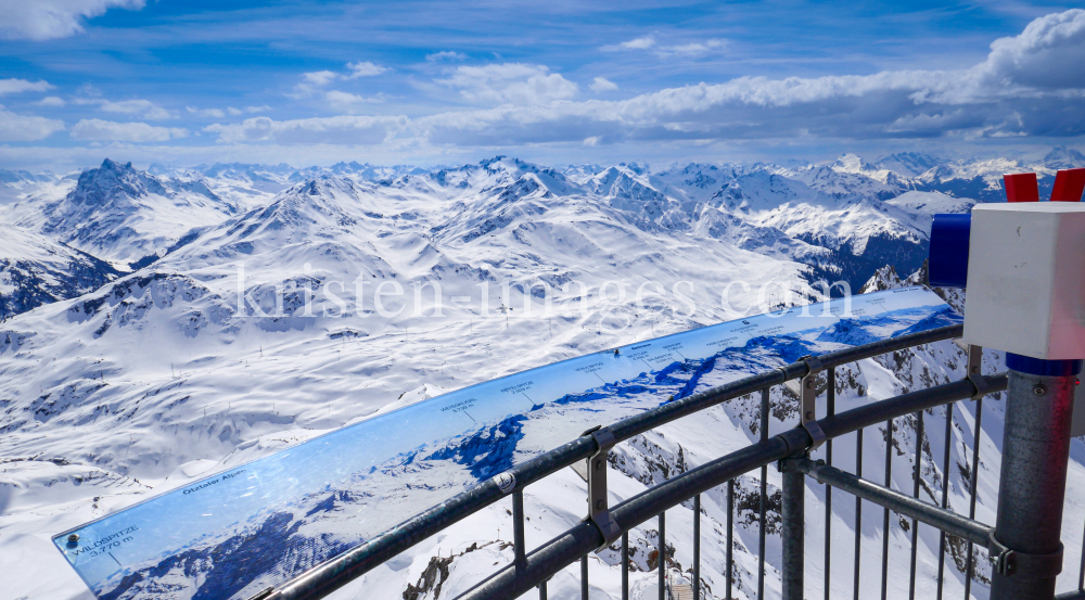 Ski Arlberg by kristen-images.com