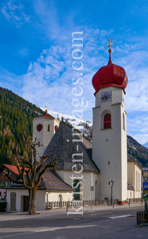 Ski Arlberg / St. Anton am Arlberg by kristen-images.com