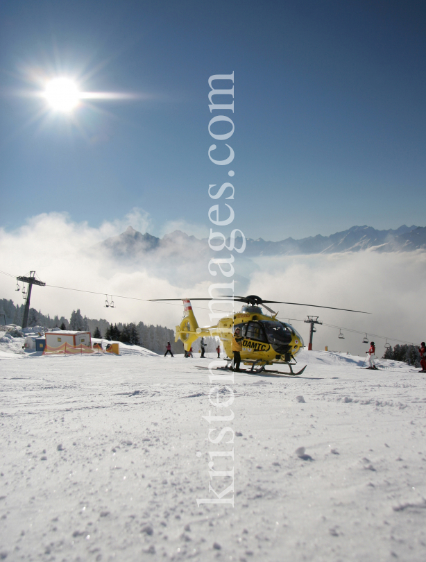 Rettungshubschrauber vom ÖAMTC by kristen-images.com