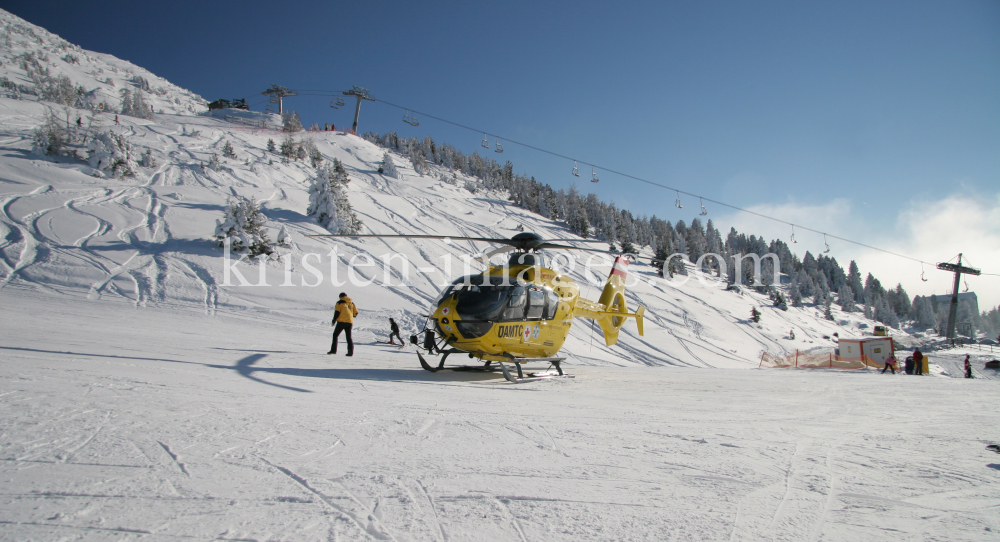 Rettungshubschrauber vom ÖAMTC by kristen-images.com