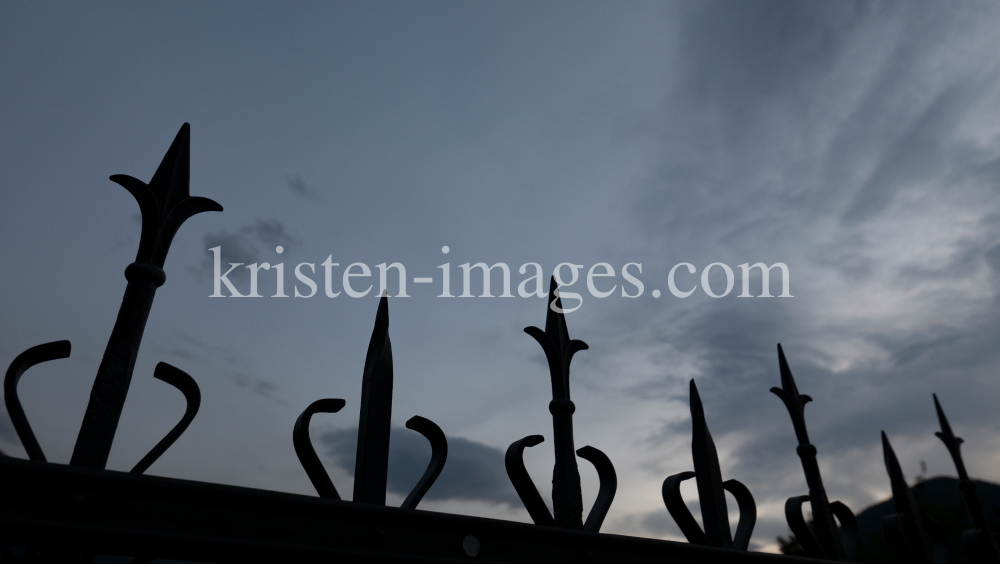 Zaun um die Wallfahrtskirche Maria Locherboden, Mötz, Mieminger Plateau by kristen-images.com