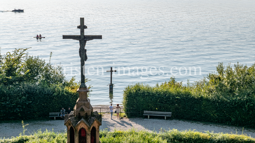 Starnberger See, Bayern, Deutschland / Gedenkstätte von König Ludwig II. by kristen-images.com