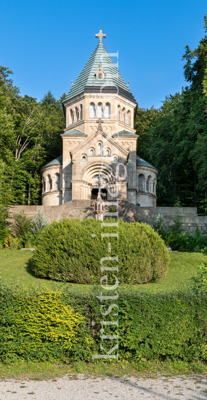 Starnberger See, Bayern, Deutschland / Gedenkstätte von König Ludwig II. by kristen-images.com