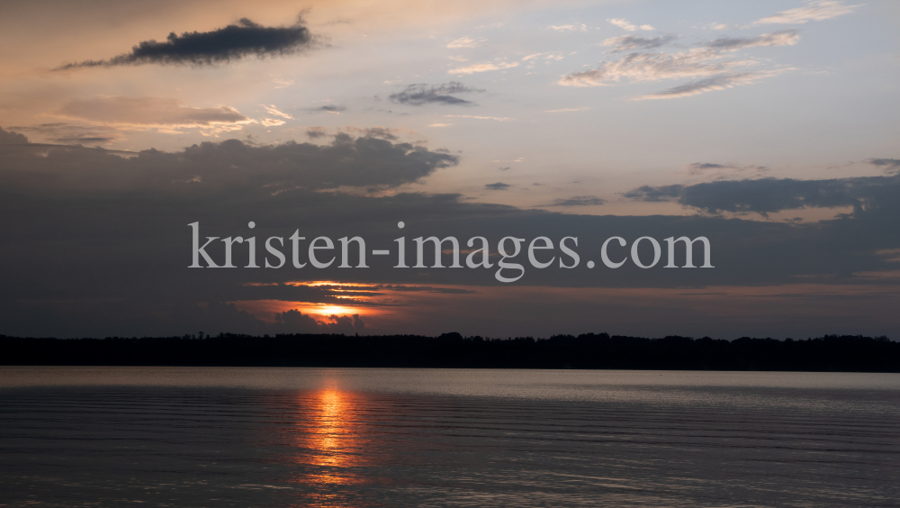 Starnberger See, Bayern, Deutschland by kristen-images.com