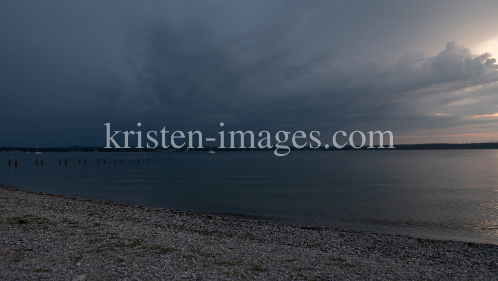 Starnberger See, Bayern, Deutschland by kristen-images.com