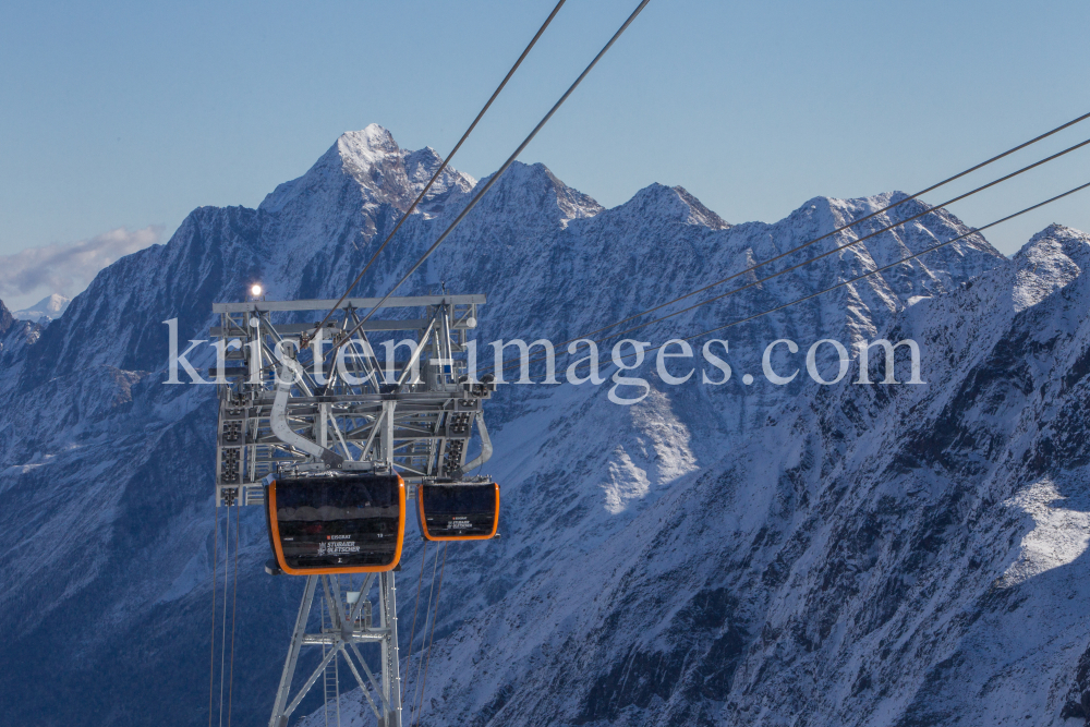 Stubaier Gletscher, Stubaital, Tirol, Austria / 3S Eisgratbahn by kristen-images.com