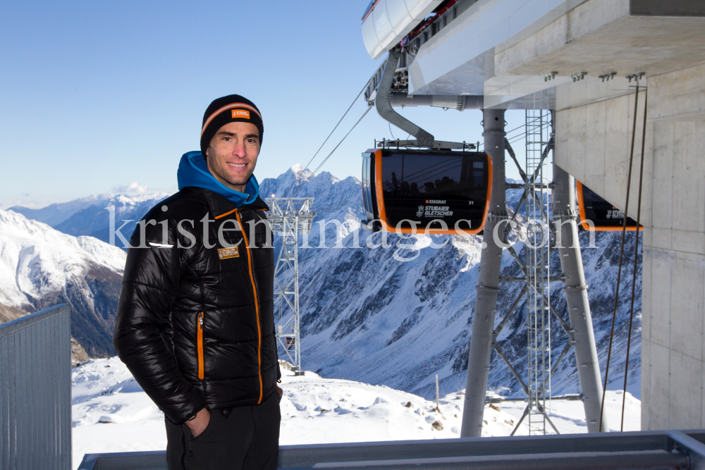 Stubaier Gletscher, Stubaital, Tirol, Austria / 3S Eisgratbahn by kristen-images.com