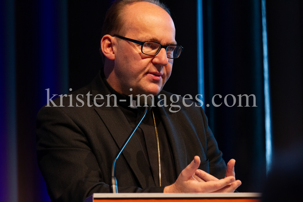 Eröffnung der Igler Art / Hermann Glettler (Bischof der Diözese Innsbruck) by kristen-images.com