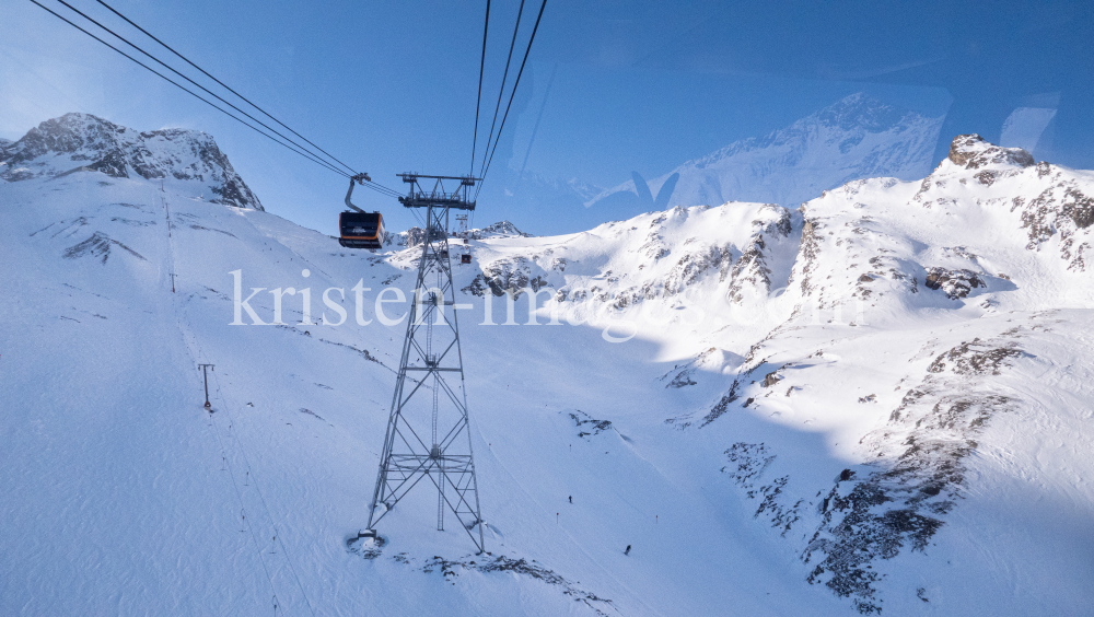 Stubaier Gletscher, Tirol, Austria / 3S Eisgratbahn by kristen-images.com