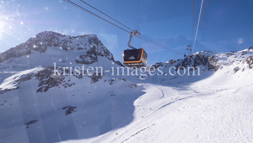 Stubaier Gletscher, Tirol, Austria / 3S Eisgratbahn by kristen-images.com