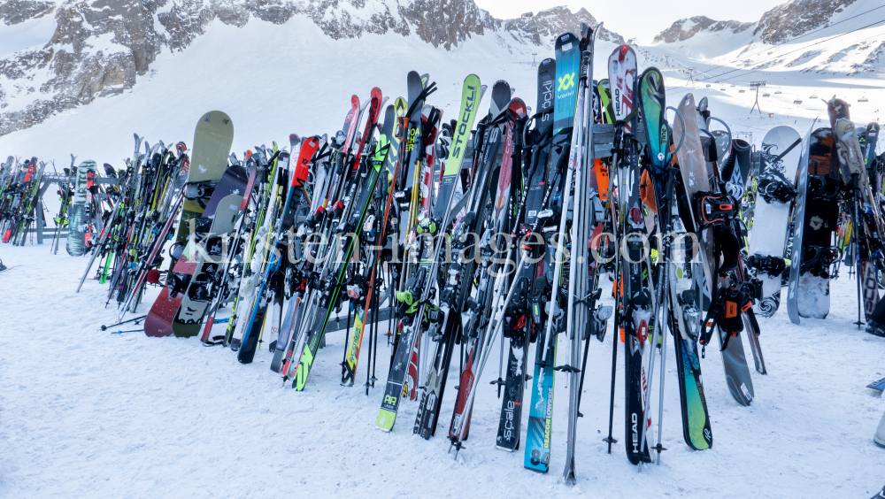 Stubaier Gletscher, Tirol, Austria / Skiständer, Snowboardständer by kristen-images.com