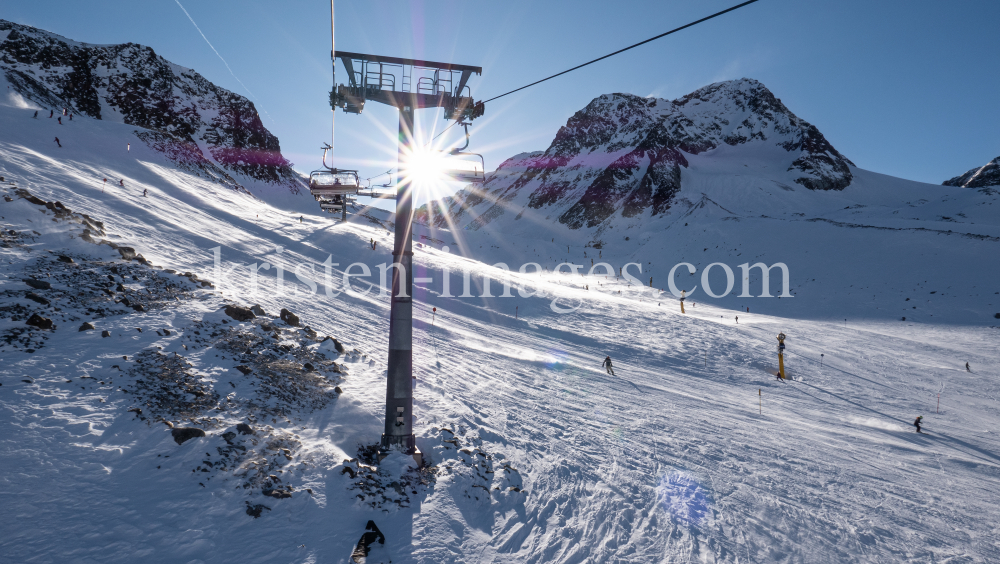 Stubaier Gletscher, Tirol, Austria / Fernaubahn / Sessellift by kristen-images.com