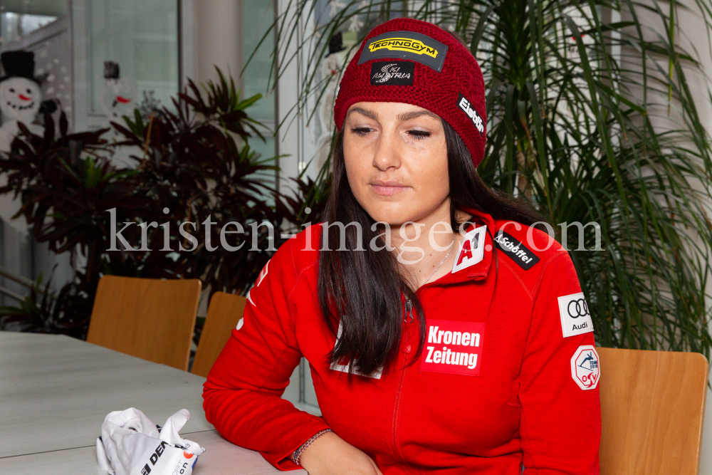 Stephanie Venier (AUT) / Alpiner Skiweltcup Damen by kristen-images.com