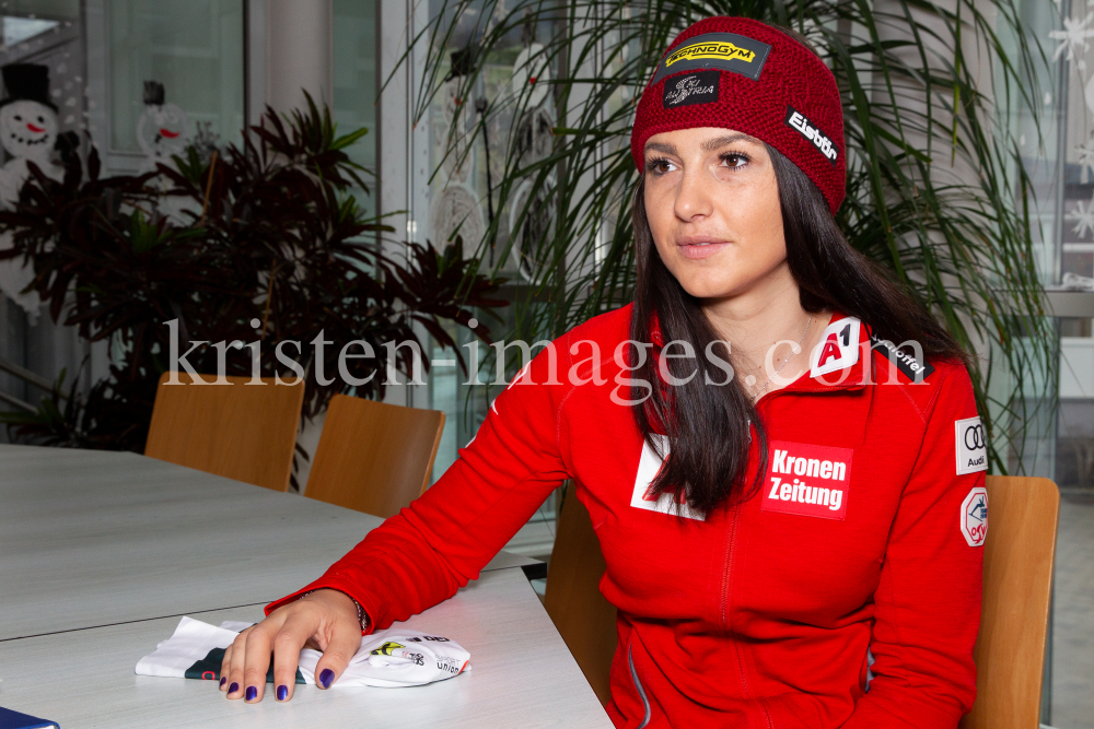 Stephanie Venier (AUT) / Alpiner Skiweltcup Damen by kristen-images.com