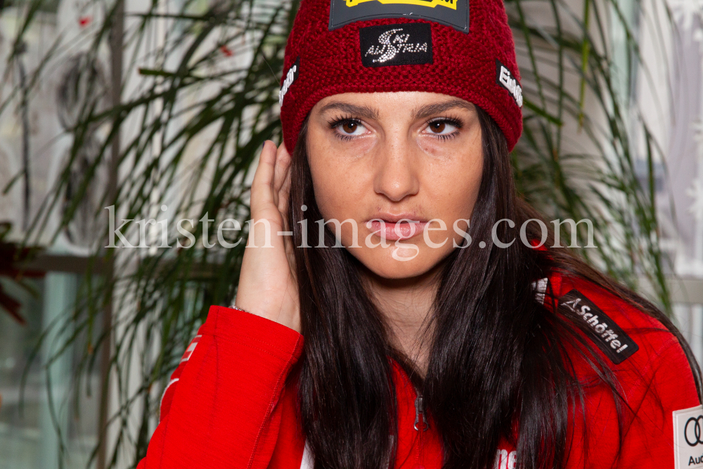 Stephanie Venier (AUT) / Alpiner Skiweltcup Damen by kristen-images.com