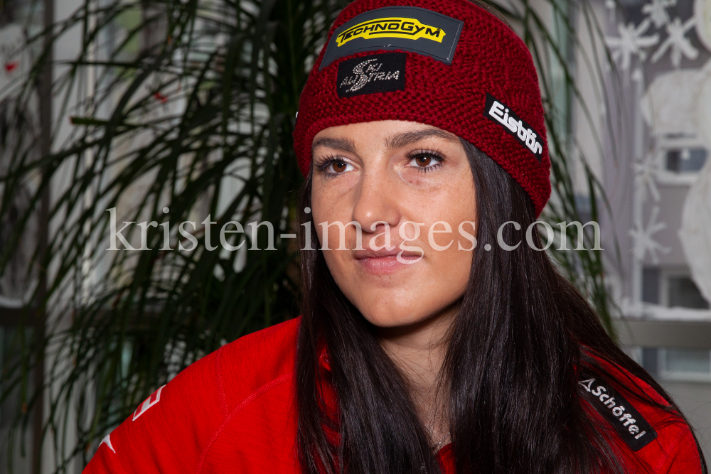 Stephanie Venier (AUT) / Alpiner Skiweltcup Damen by kristen-images.com