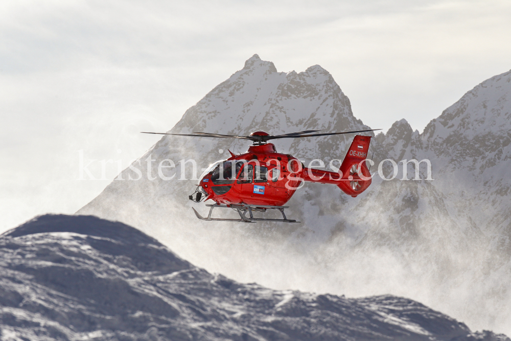 Rettungshubschrauber Heli Austria / Notarzthubschrauber by kristen-images.com