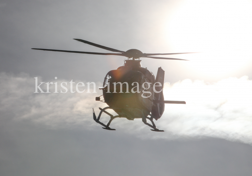 Rettungshubschrauber Heli Austria / Notarzthubschrauber by kristen-images.com