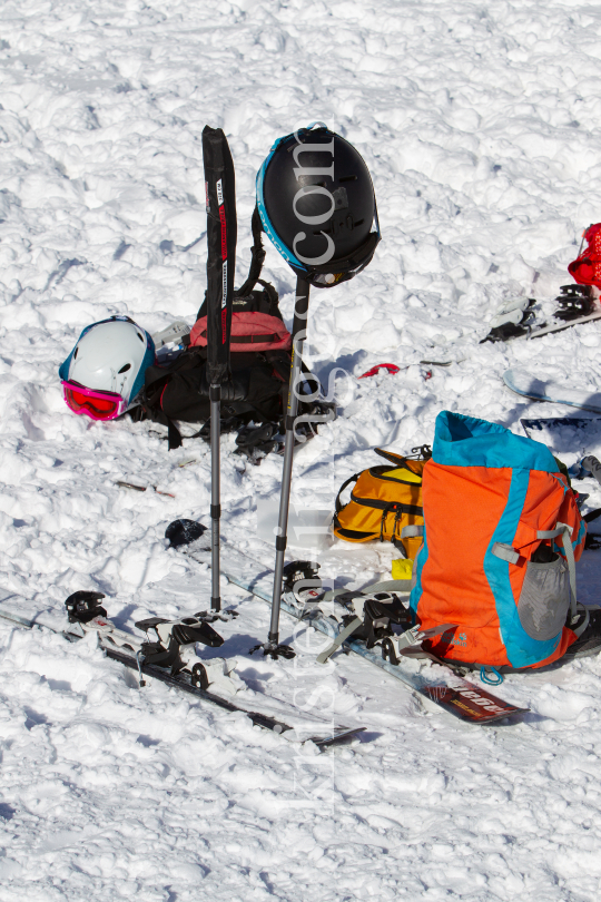 Skiausrüstung, Skitourenausrüstung by kristen-images.com