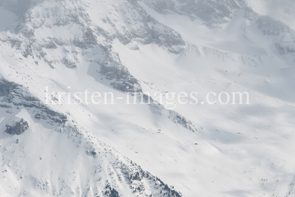 westliche Zillertaler Alpen, Tuxer Hauptkamm, Tirol, Austria by kristen-images.com