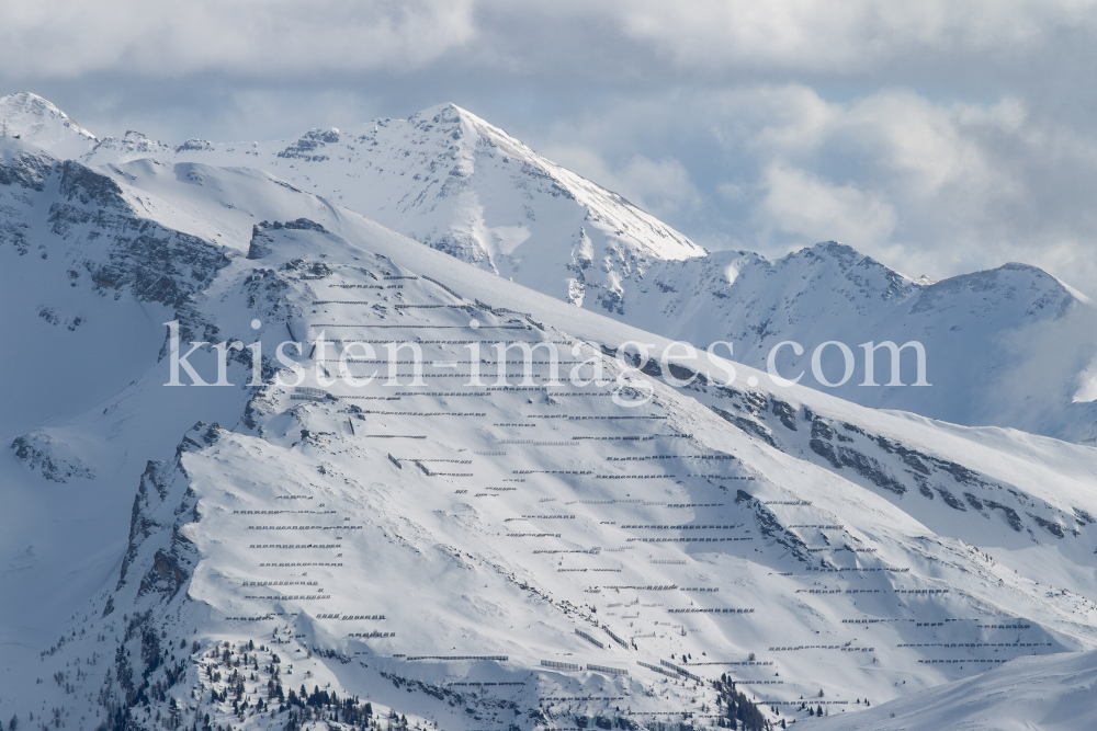 westliche Zillertaler Alpen, Tuxer Hauptkamm, Südtirol, Italien by kristen-images.com