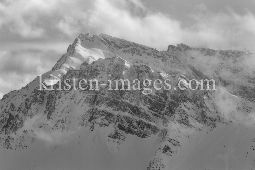 Rollspitze, Amthorspitze, Daxspitze, westliche Zillertaler Alpen by kristen-images.com