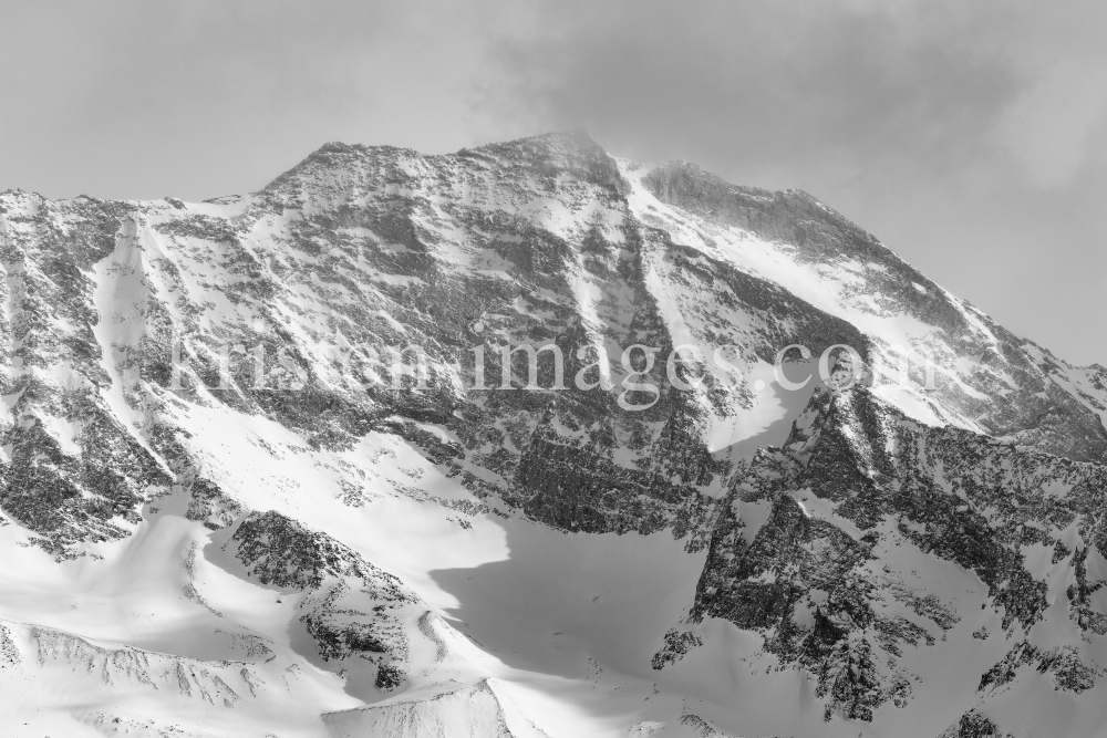 westliche Zillertaler Alpen, Tuxer Hauptkamm, Tirol, Austria by kristen-images.com