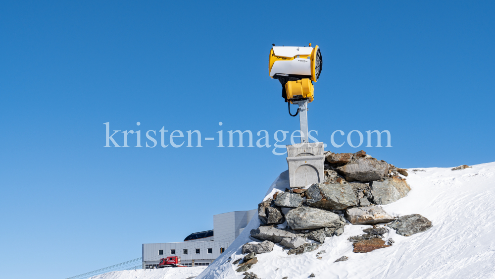 Stubaier Gletscher, Stubaital, Tirol, Austria / Schneekanone by kristen-images.com