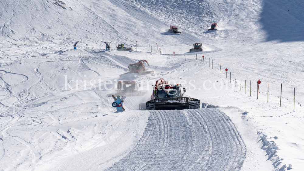 Pistenraupe / Stubaier Gletscher, Stubaital, Tirol, Austria by kristen-images.com