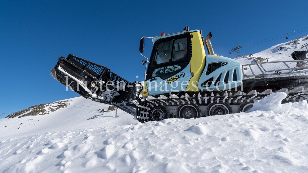 Pistenraupe / Stubaier Gletscher, Stubaital, Tirol, Austria by kristen-images.com