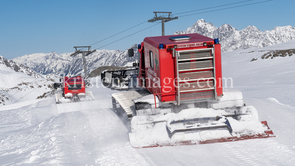 Pistenrettung / Stubaier Gletscher, Stubaital, Tirol, Austria by kristen-images.com