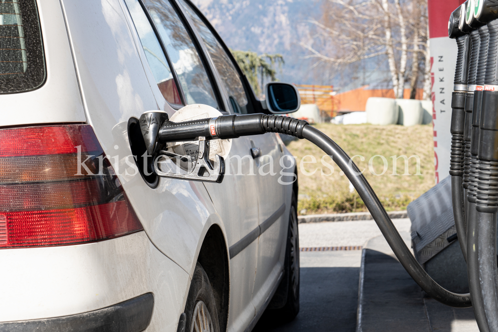 Tanken / Diesel / Tankstelle Aldrans, Tirol, Austria by kristen-images.com