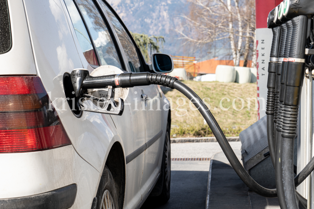 Tanken / Diesel / Tankstelle Aldrans, Tirol, Austria by kristen-images.com