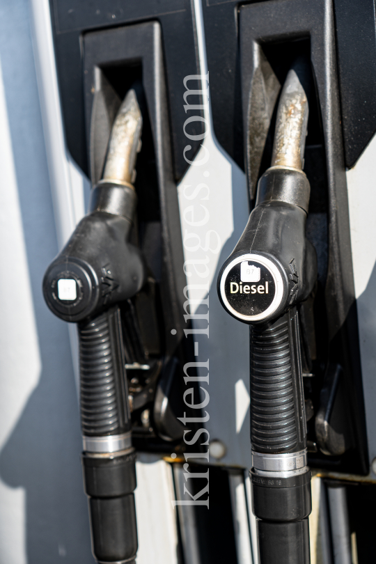 Tanken / Diesel / Tankstelle Aldrans, Tirol, Austria by kristen-images.com