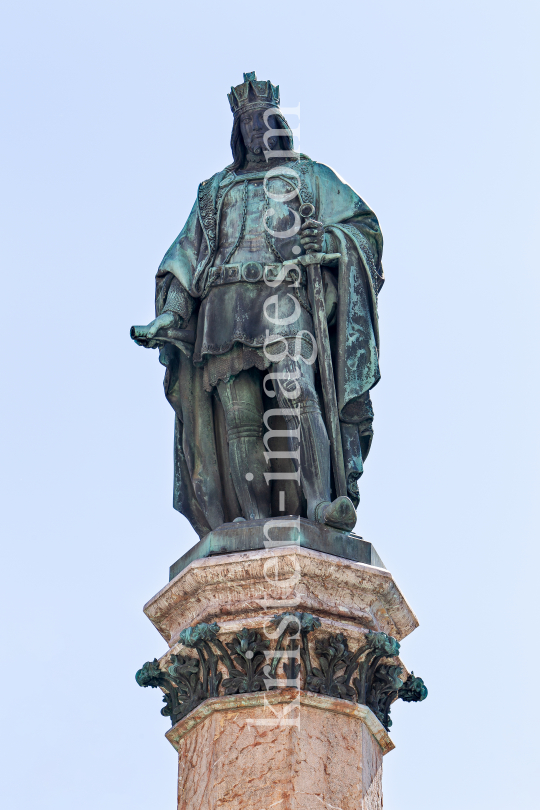 Bozner Platz, Rudolfsbrunnen / Innsbruck, Tirol, Austria by kristen-images.com