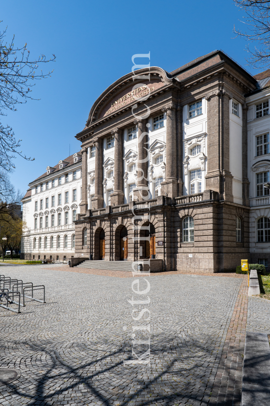 Leopold-Franzens-Universität Innsbruck, Tirol, Austria by kristen-images.com