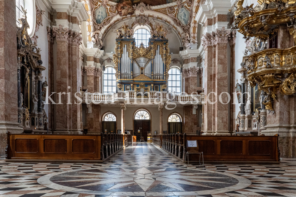 Dom zu St. Jakob in Innsbruck, Tirol, Austria / Osterwoche by kristen-images.com