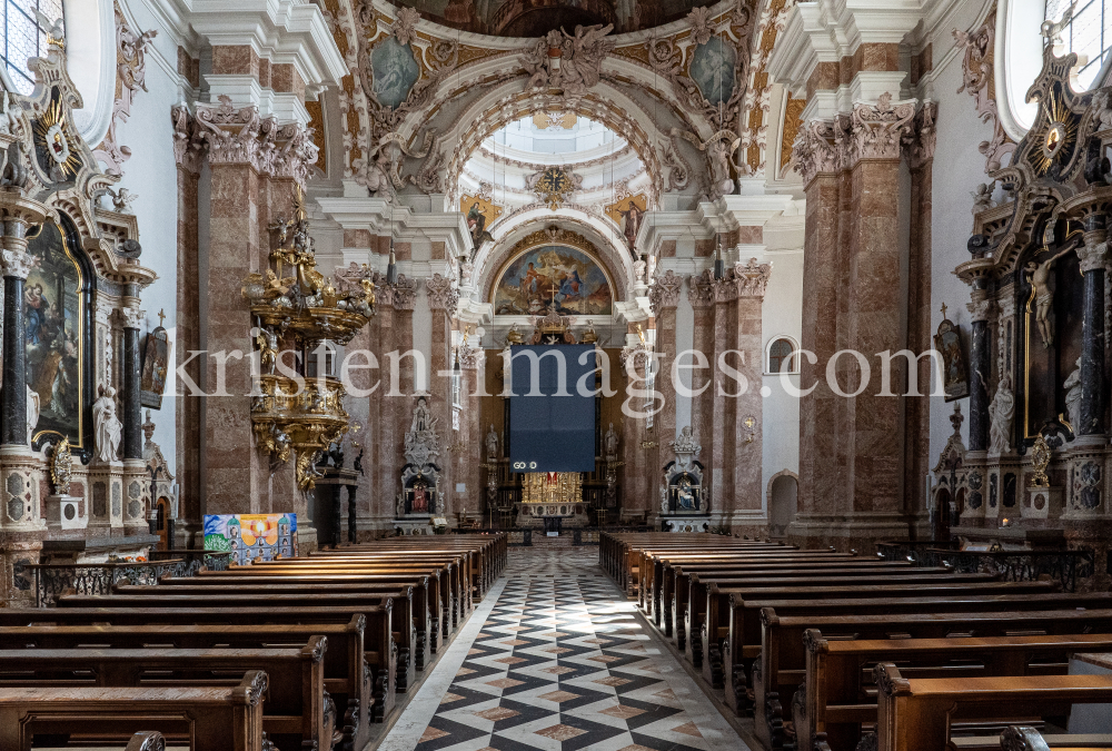 Dom zu St. Jakob in Innsbruck, Tirol, Austria / Osterwoche by kristen-images.com