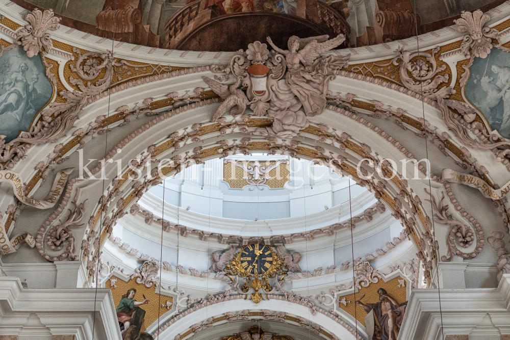 Dom zu St. Jakob in Innsbruck, Tirol, Austria / Osterwoche by kristen-images.com