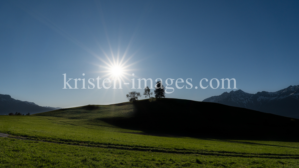 Sonnenuntergang / Sistrans, Tirol, Austria by kristen-images.com