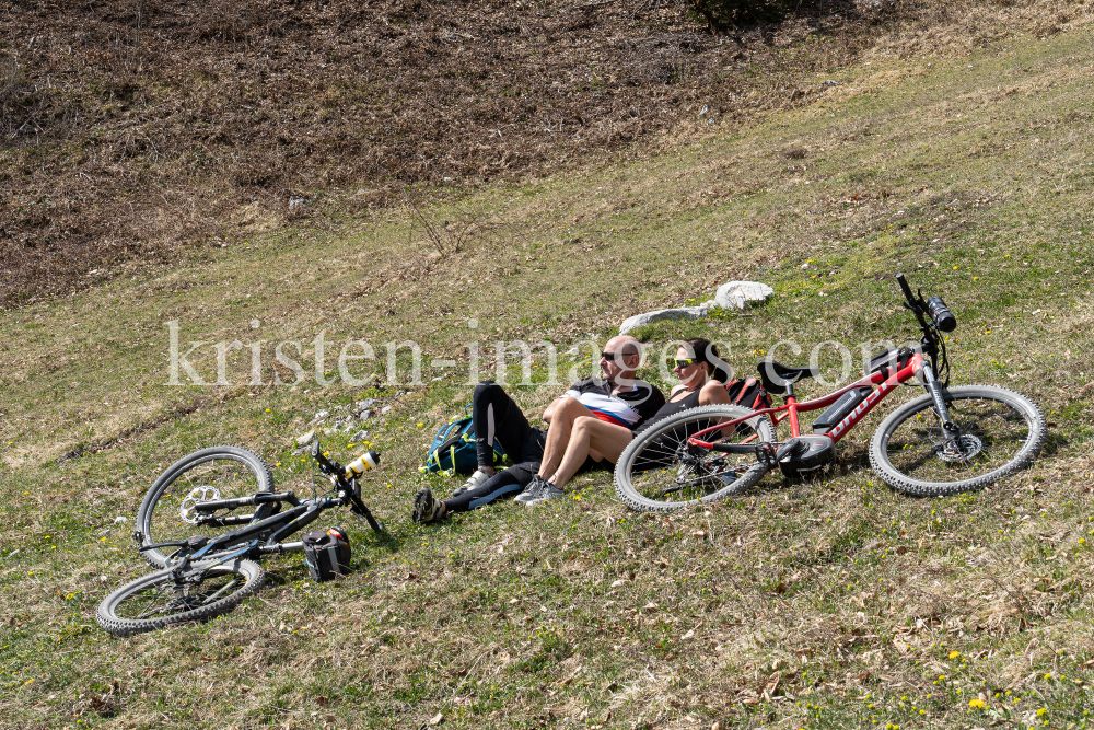 Mountainbiker / Arzler Alm, Nordkette, Innsbruck, Tirol, Austria by kristen-images.com