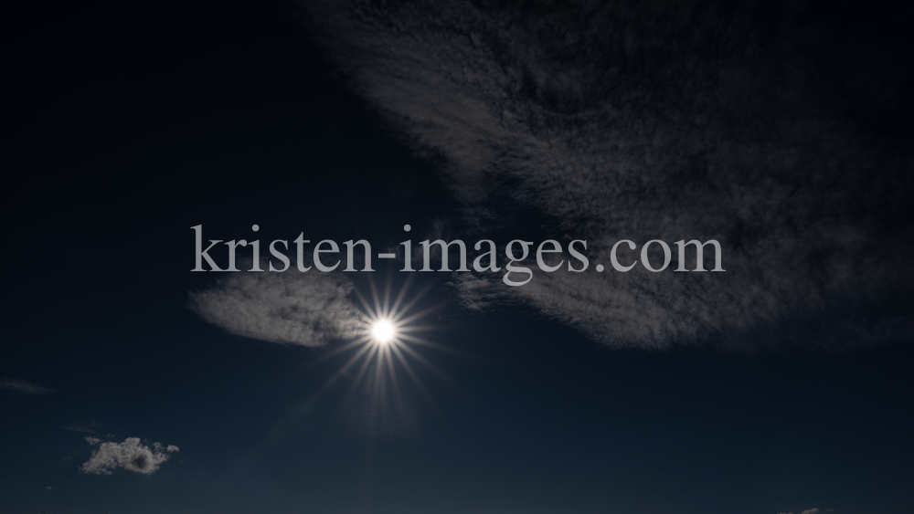 Föhnwolken, Sonne / Himmel über Tirol, Austria  by kristen-images.com