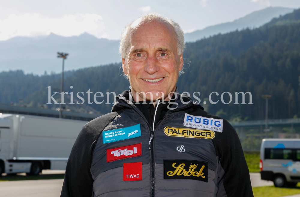 Team Rodel Austria: Starttraining / Innsbruck, Tirol, Austria by kristen-images.com