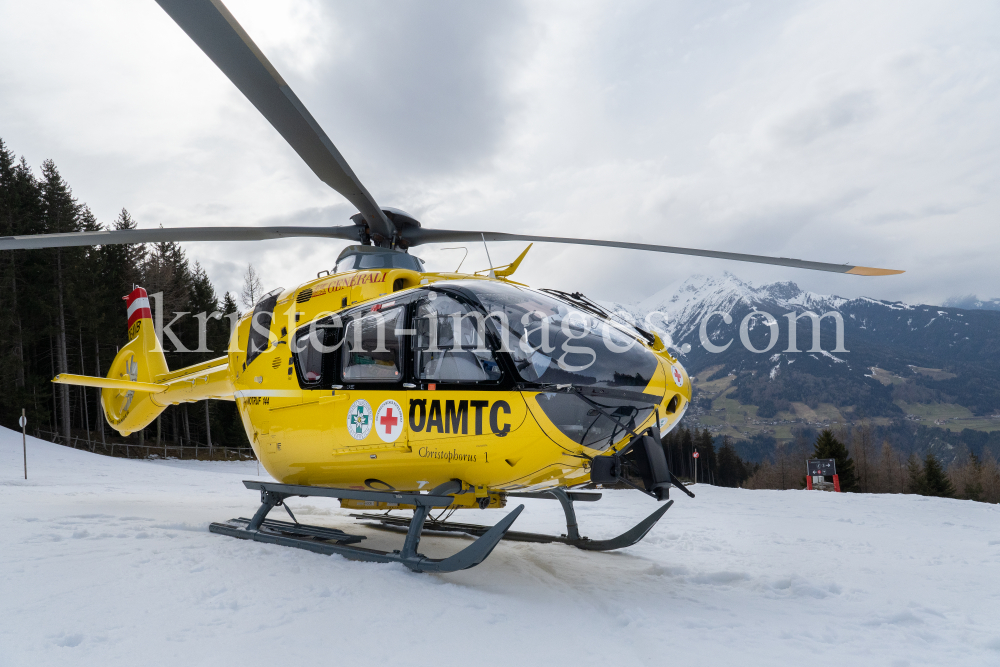 ÖAMTC Rettungshubschrauber / Notarzthubschrauber by kristen-images.com