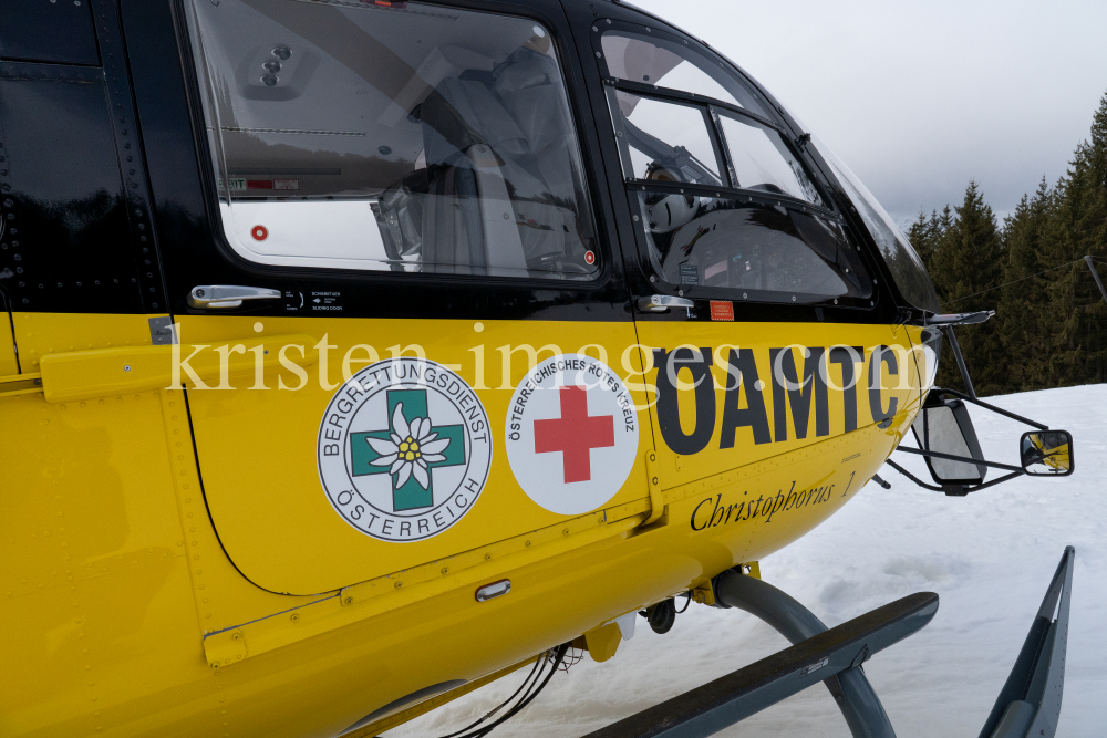 ÖAMTC Rettungshubschrauber / Notarzthubschrauber by kristen-images.com