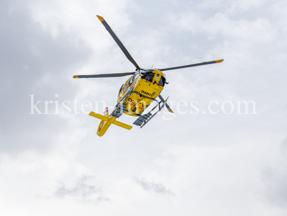 ÖAMTC Rettungshubschrauber / Notarzthubschrauber by kristen-images.com